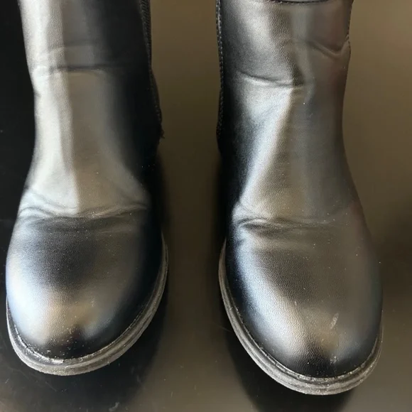 Stuart Weitzmann 5050 Black Knee High Black Boot. Size 4 - Picture 2 of 11